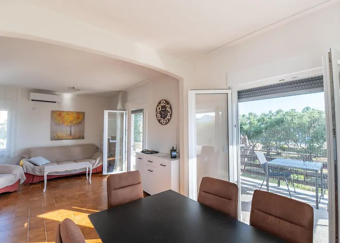 Apartamento Beachfront Lostura *